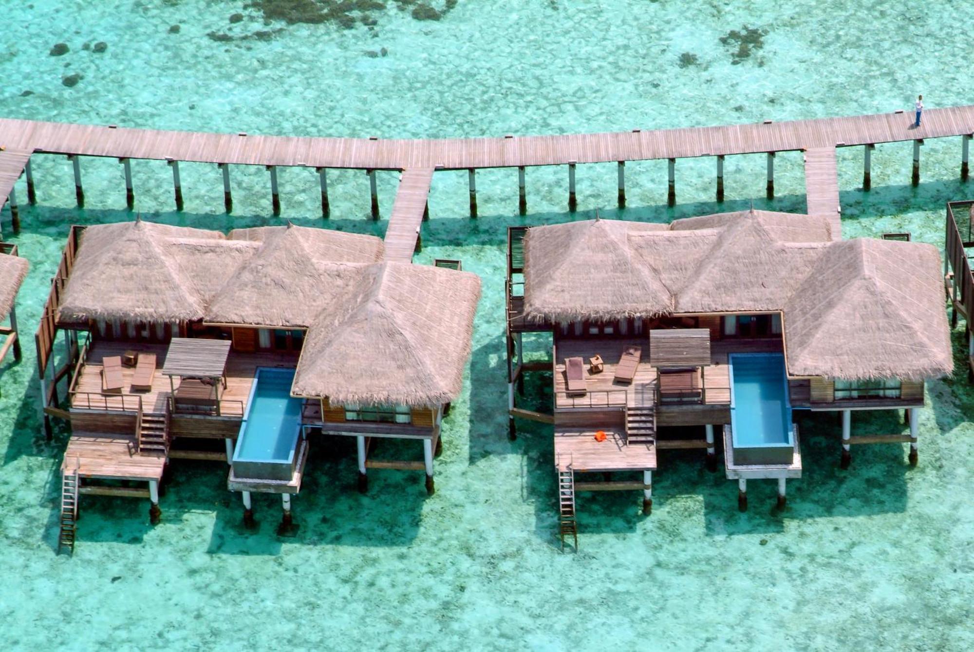 Coco Bodu Hithi - 50 Percent Off Shared Roundtrip Speedboat For Stays From 1 May To September 2025 Bagian luar foto Water villas